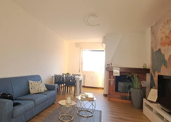 Blue Panorama Del Perledo