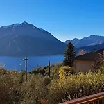 Blue Panorama Del Apartment Perledo