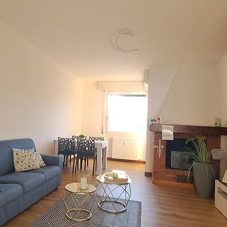 Blue Panorama Del Перледо